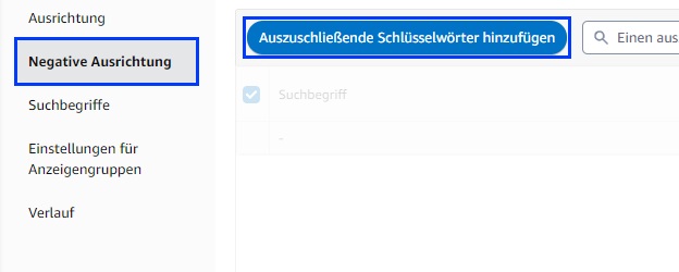 Der Screenshot zeigt, wo man in Amazon Ads negative Keywords auf Anzeigengruppen-Ebene hinzufügen kann.